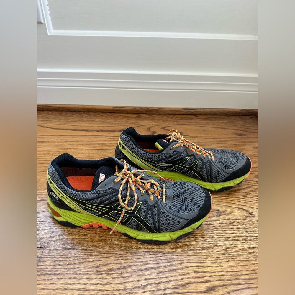 ASICS GEL- Fuji Trabuco 3 Neutral, men’s running shoes in size US 10.5